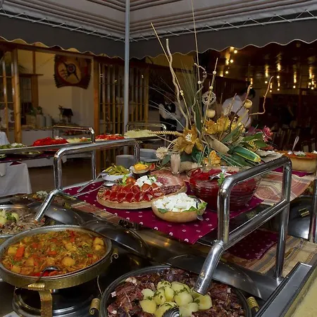 Bistrica Отель Пале